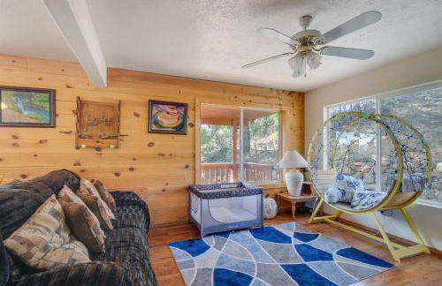 Alton Cabin with Deck about 2 Mi to Dixie Natl Forest! - Foto 4