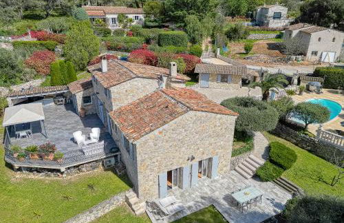 Gîte LES PINS climatisé piscine jardin parking - Foto 35