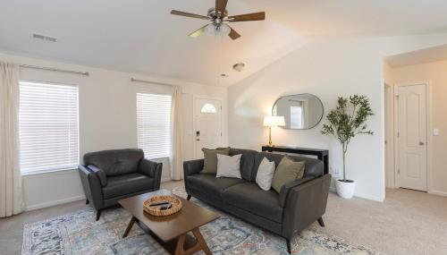 Welcome Families and Pets! 30 nights Entire Home - Foto 2