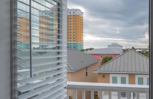 Beach Getaway for 15 A Few Steps from the Sand - Foto 33