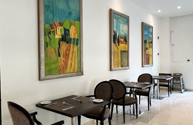 City Seasons Suites - Photo 43