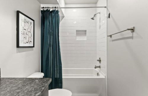 12 South Home WALK to Belmont with Deck and Patio - Foto 34