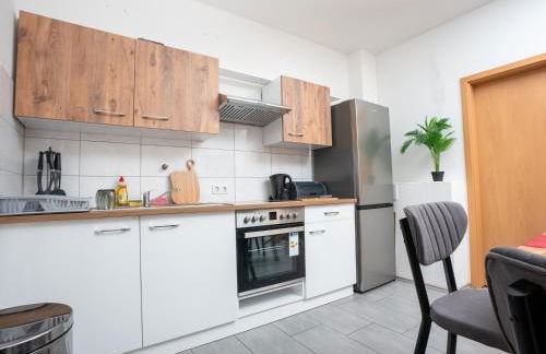 Serviceroom24 - Apartment 3 in Recklinghausen WLAN - Smart-TV - 24-7 Check-in und Küche - Foto 13