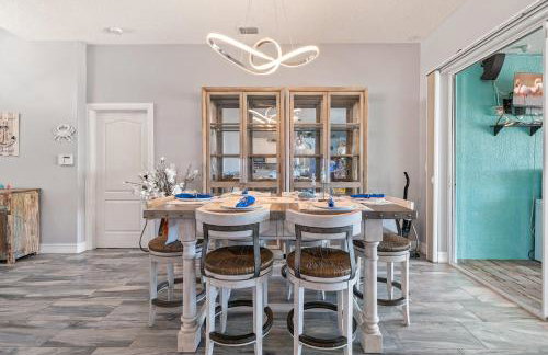 Game Room Theater Luxurious Waterfront Retreat - Photo 68