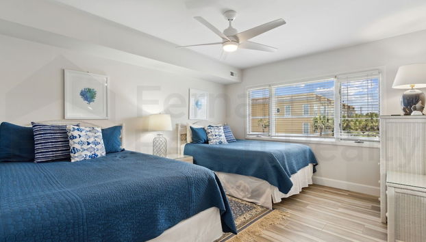 Oceanside Townhouse with Ocean View and Access to the Deck by RedAwning - Foto 5, Habitación