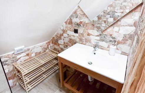 Gorgeous Home In Trsce With Sauna - Photo 14