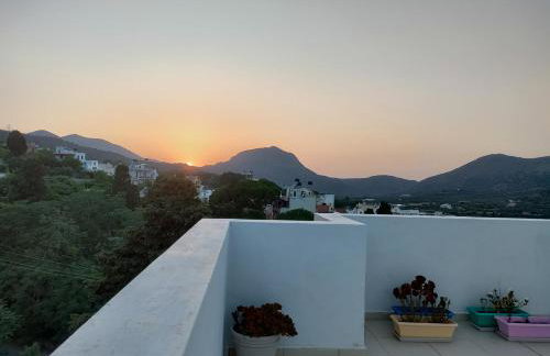 Little Penthouse with Open Terrace - Photo 20