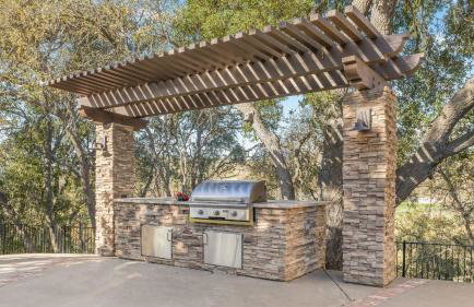 Ten-Acre Wine Country Estate Near Paso Robles w Pool Views El Pomar Estate by AvantStay - Foto 42