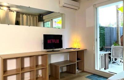 Évasion à deux, domaine prestigieux, jacuzzi et parking privés, piscine - Foto 16