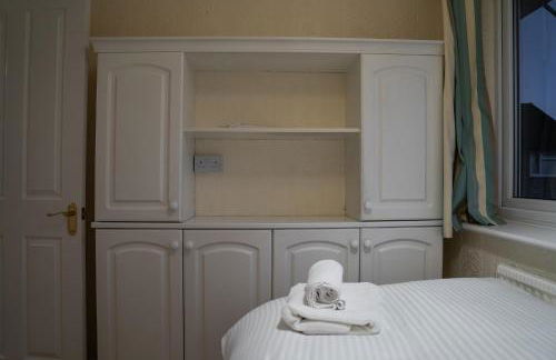 Farnborough Stay - 5 Bedroom - Foto 22