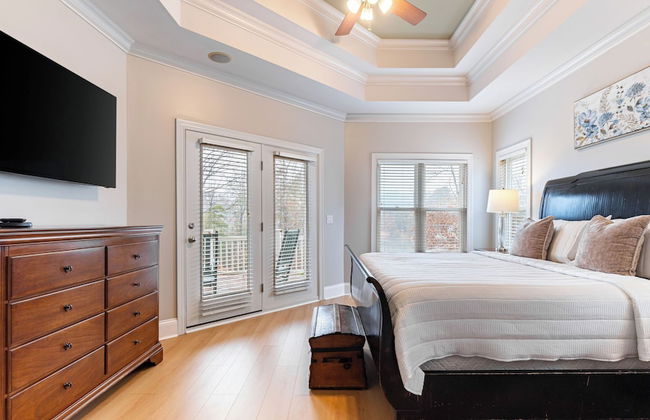 Lakefront 6bdr, Priv Dock, Game Room, Firepit Jake's Lake House by Avantstay - Foto 67