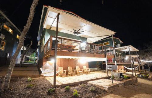 New Lux Cabin Hot Tub FirePit Games - Foto 1