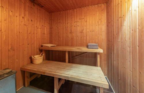 Aurion Residence - Indoor Pool, Sauna , Jacuzzi & Fitness - Foto 4