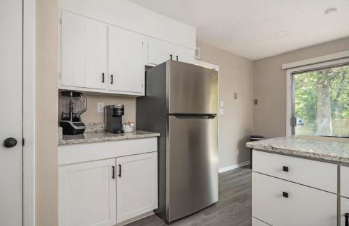 Family & Dog Friendly 4BD-3BA in Stone Mountain - Foto 17