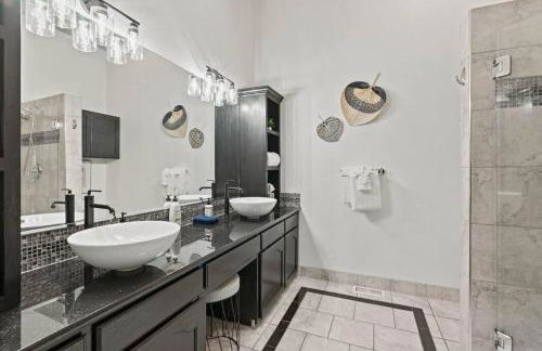 Luxe Lake Home Reflect Recharge and Reconnect - Foto 16