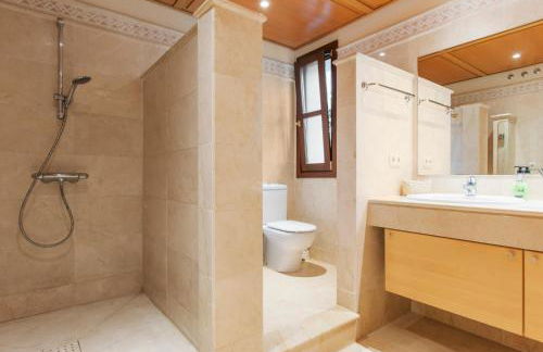 Luxury Villa Robledal By Mabiente - Views of the sea and the golf course - Foto 44