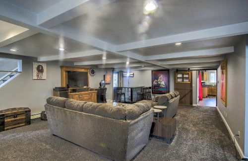 Spacious Sheboygan Home with Grill and Fire Pit! - Foto 3