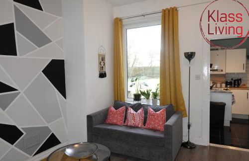 One Bedroom Apartment by Klass Living Serviced Accommodation Bellshill - Mossend Apartment with WIFI and Parking - Foto 29