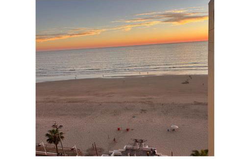 Romántica vista al paseo marítimo de Cádiz - Photo 24