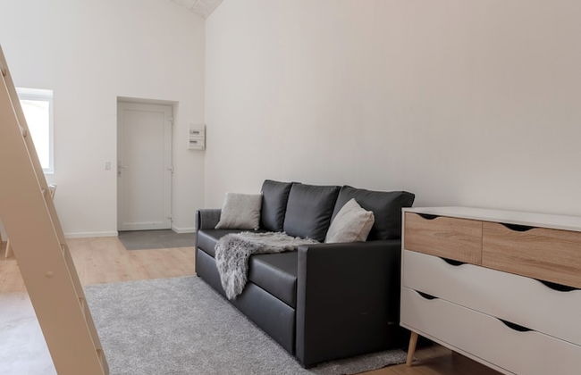 Brand New / Airport / Rentyourcar / Free Parking - Foto 10