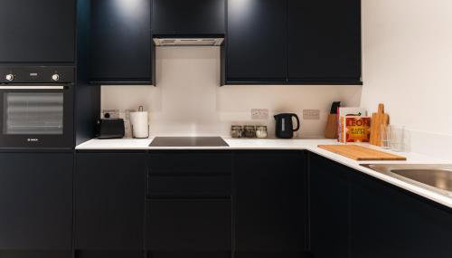 Wych Cottage, Striking 2 Bed, Parking, Ground Floor Flat - Step Free - Foto 4, dishwasher, toaster