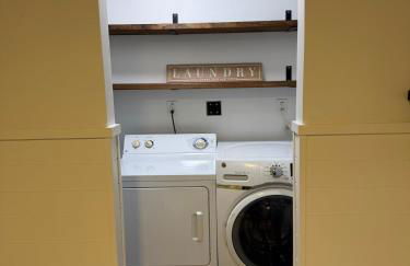 The Crew House 2BR 1BA Near Refineries - Foto 3