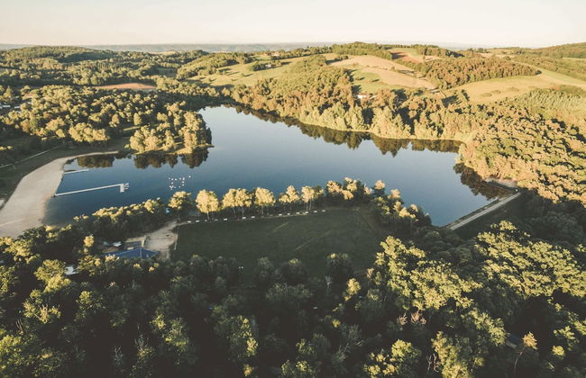 Wooden Chalet With Covered Terrace, on the Edge of a Lake - Foto 42
