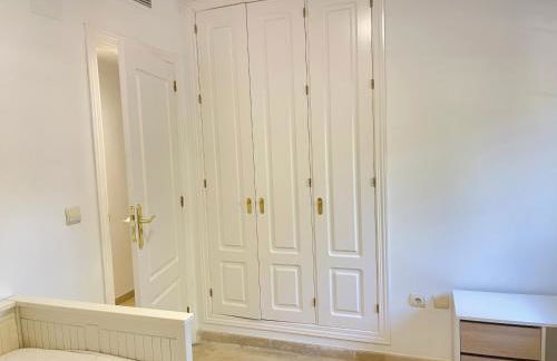 Marbella Pleasant Duplex by Elviria Las dunas beach - Foto 42