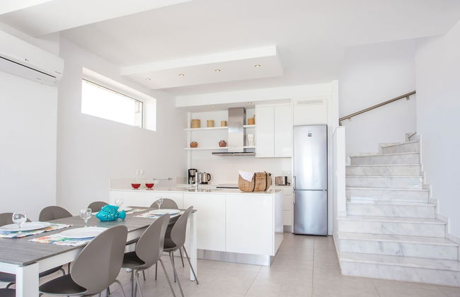 Villa in Rhodes With Infinity Pool & BBQ - Foto 12