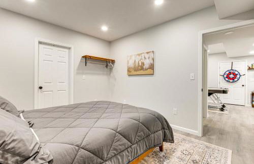 Renovated Logan Home with Pond and Fire Pit - Foto 30