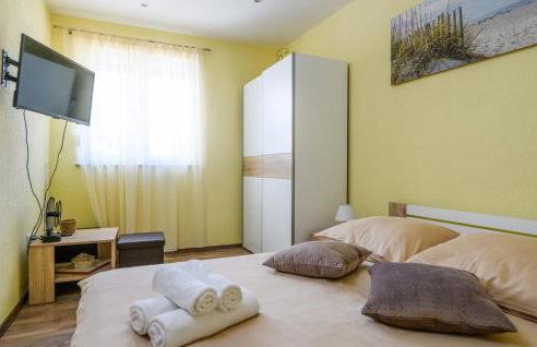 Awesome Home In Nedescina With Wifi - Foto 40