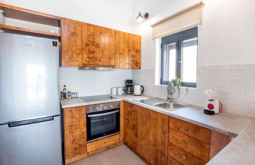 Cato Agro 3, Seafront Villa with Private Pool - Photo 10