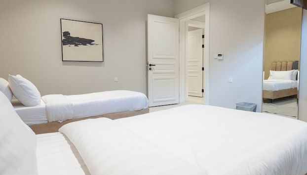 Kease Yasmin E-2 Royal Touch GX63 - Foto 3, Habitación