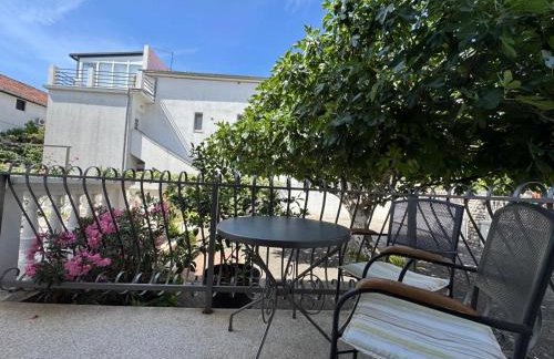 Assato Apartments - Photo 3