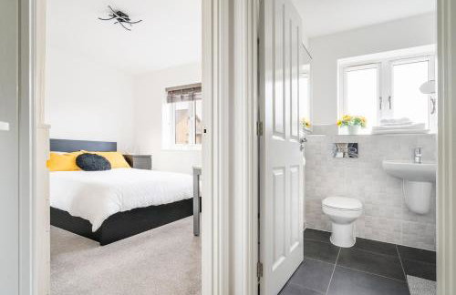 3 Bedroom House - Sleeps 8 - Driveway Parking - Foto 18