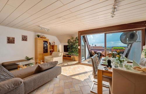 Großzügige Maisonettewohnung - Foto 1