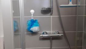 APPARTEMENT PROCHE BORD DE MER - Photo 5, Shower