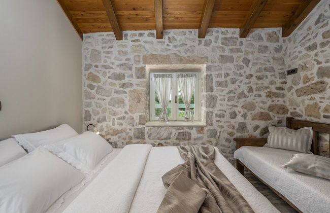 Villa in Posedarje With Private Pool - Foto 11