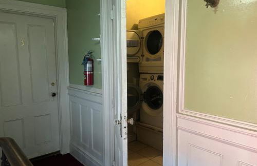 2Br Private Victorian Apartment in City location on half acre Sleeps 5 - Foto 9