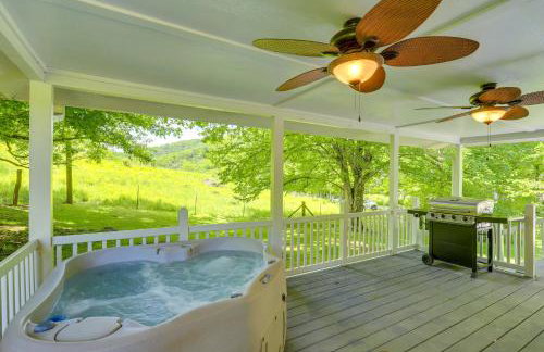Hot Tub and Fireside Nights! Mtn-View Marshall Home - Foto 2