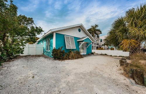 Beautiful Waterfront Beach Cottage. Sleeps 6 - Foto 25