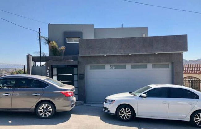 Charming House With Beautiful City View - Foto 31