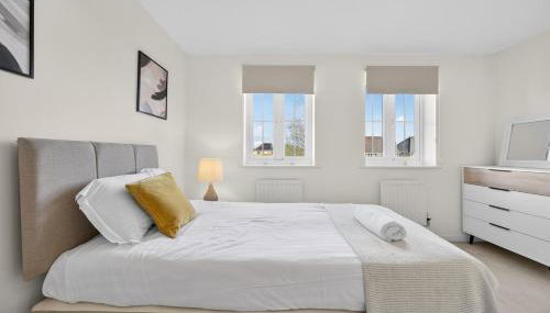 Spacious 4BR Newport Home - Ideal for Families & Groups - Foto 3