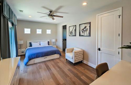 Modern comfort, prime location, 360 views, 4 BR entire house - Foto 16