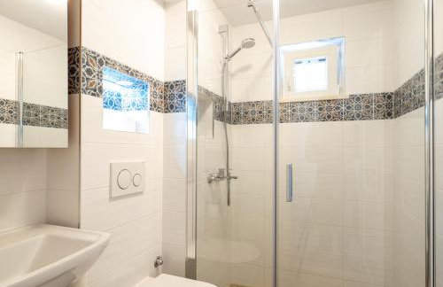 Obala 25, Bol - Photo 14