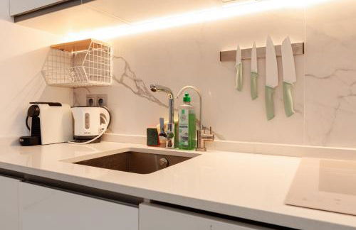 Top Floor 2 Bedroom Apartment with Terrace - Foto 11