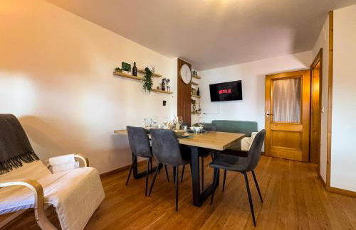 White peak - in the Comelico countryside - Foto 5