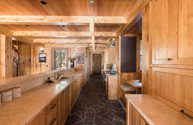 Hunter by Avantstay Riverfront Cabin w Prvt Cottage 5mins From Palisades - Photo 17