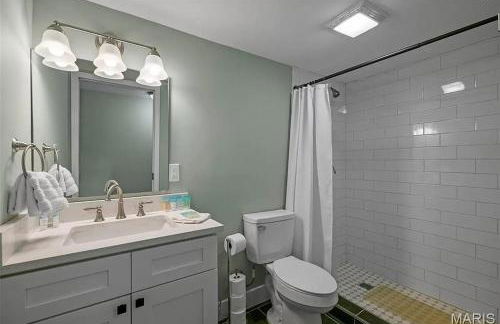 Hillcrest Haven by StayLage - Foto 12