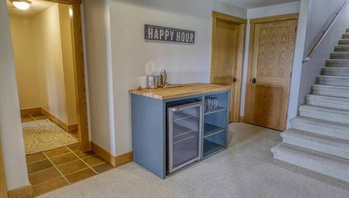 Huge Home w Studio Apt-Mountain Views-Hot Tub-Sauna - Foto 2